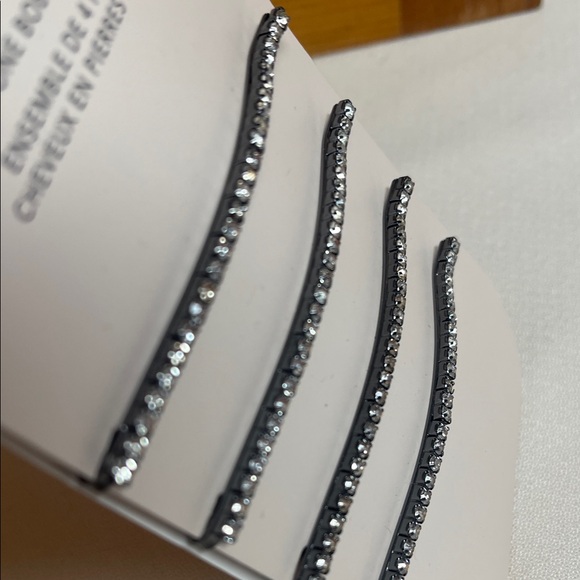 Kitsch Rhinestone Bobby Pins – Black Metal with Silver Sparkle (4pc) - Picture 8 of 12